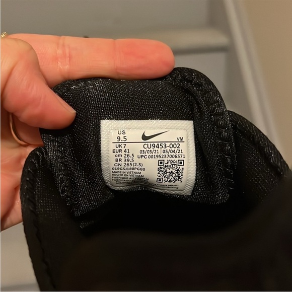 NIKE AIRMAX INFINITY 2- NWOT - Picture 4 of 4